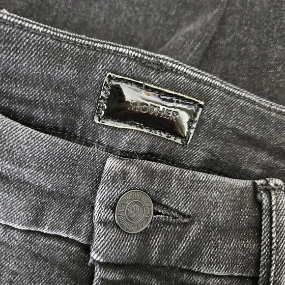 MOTHER The Looker Cropped Jeans Night Hawk Black Mid Rise Raw Hem Denim - Picture 5 of 8